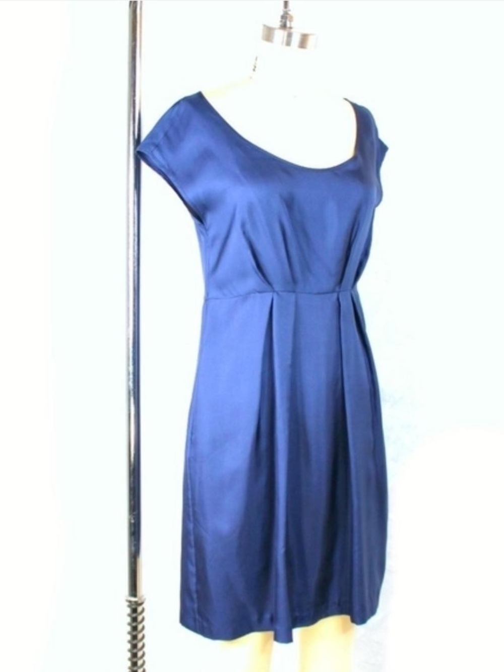 Barneys New York Navy Scoop Neck Women's Dress Size 6 Silk 100% Midi